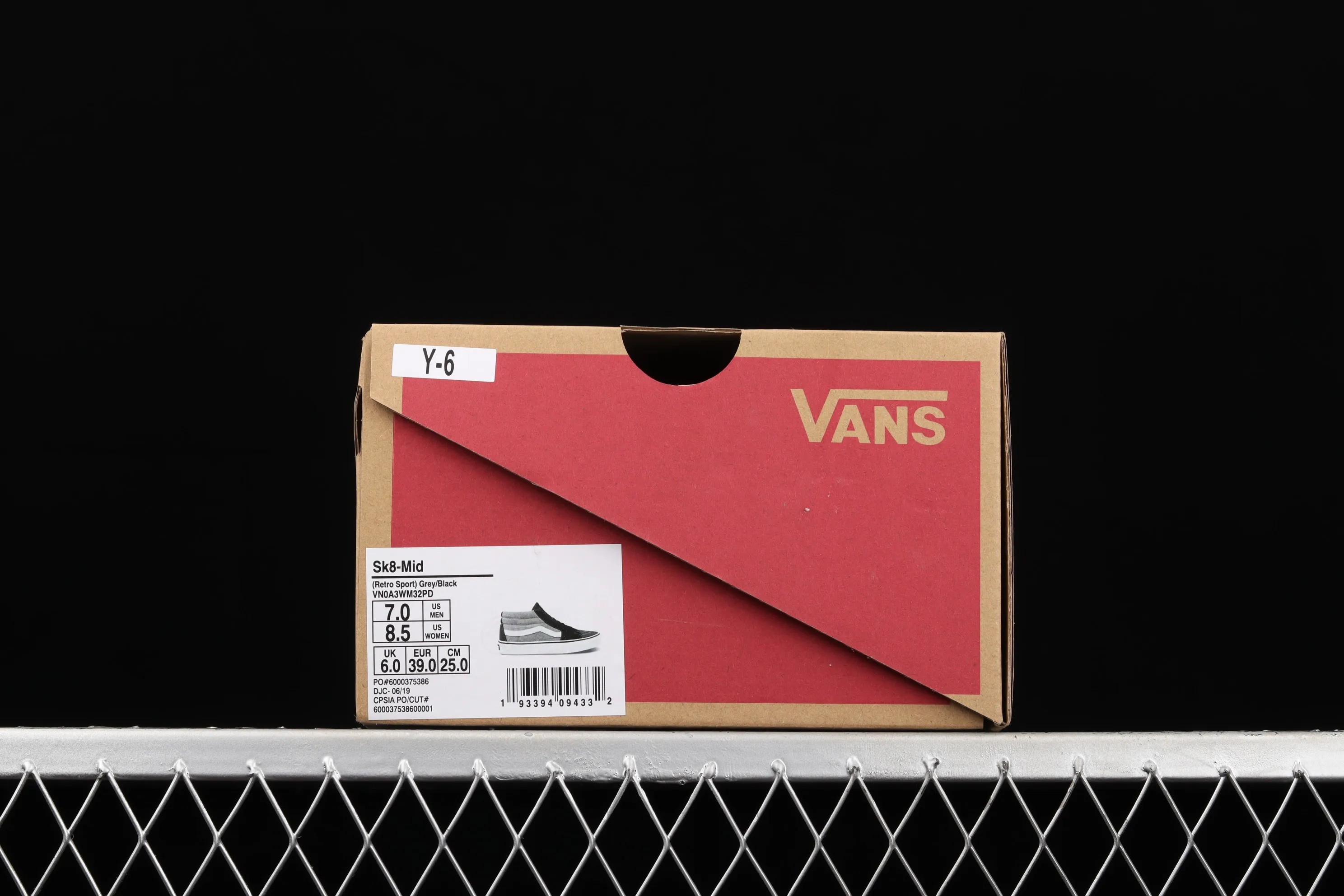 All categories Vans Vans series Vans Mid Vans China Vans Sk8-Mid Vans color matching elements retro mid-top casual sneakers VN0A3WM32PD
